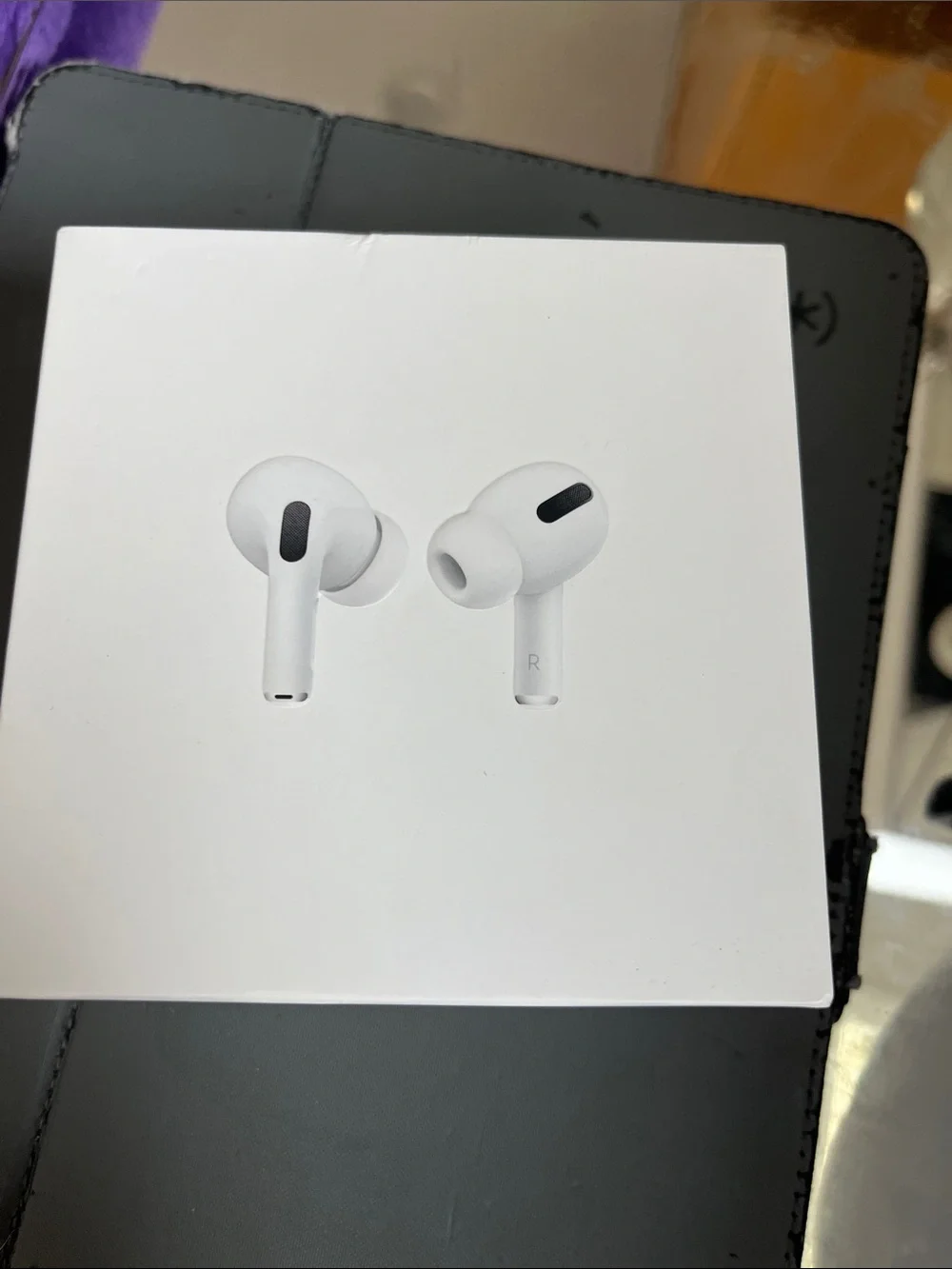 Apple AirPods Pro White Earbuds